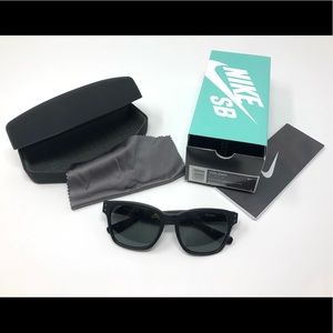 Nike SB Unisex Volano Sunglasses